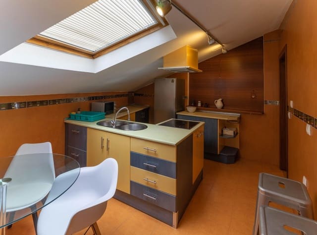 2 soverom Leilighet til leie i Alhaurín el Grande - € 900 (Ref: 8889238)