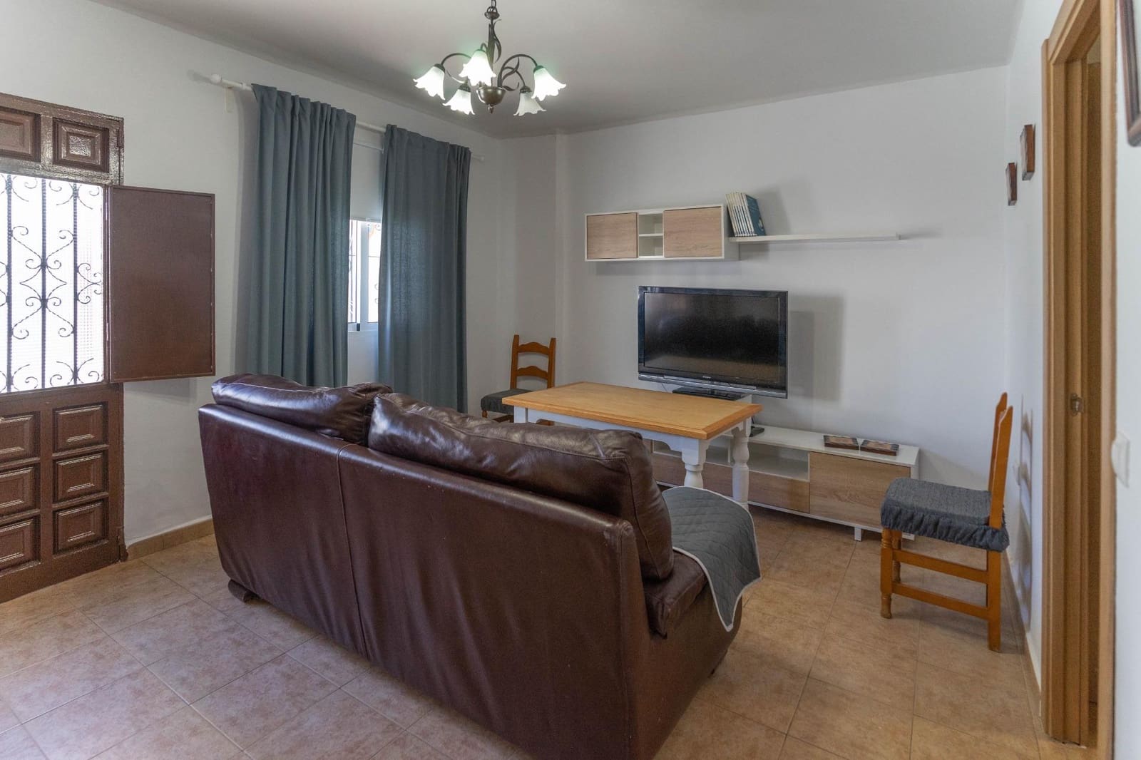 2 bedroom Flat for rent in Alhaurin el Grande - € 800 (Ref: 8902996)