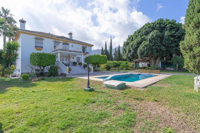 10 makuuhuone Huvila myytävänä paikassa Alhaurín el Grande mukana uima-altaan 
autotalli - 1 800 000 € (Ref: 9018241)