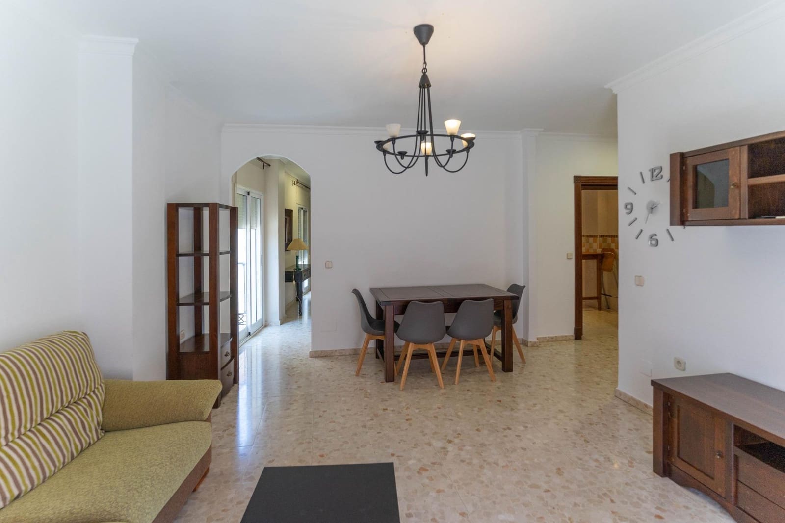 3 soverom Leilighet til leie i Alhaurin el Grande - € 950 (Ref: 9159438)
