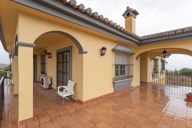 3 bedroom Penthouse for rent in Alhaurín el Grande - € 1,300 (Ref: 9359596)