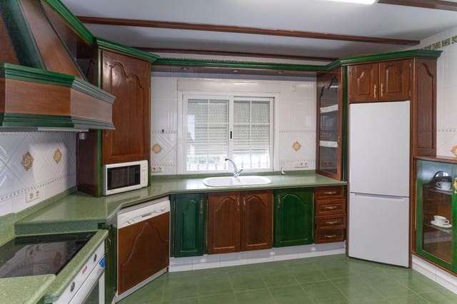 3 bedroom Penthouse for rent in Alhaurín el Grande - € 1,300 (Ref: 9359596)