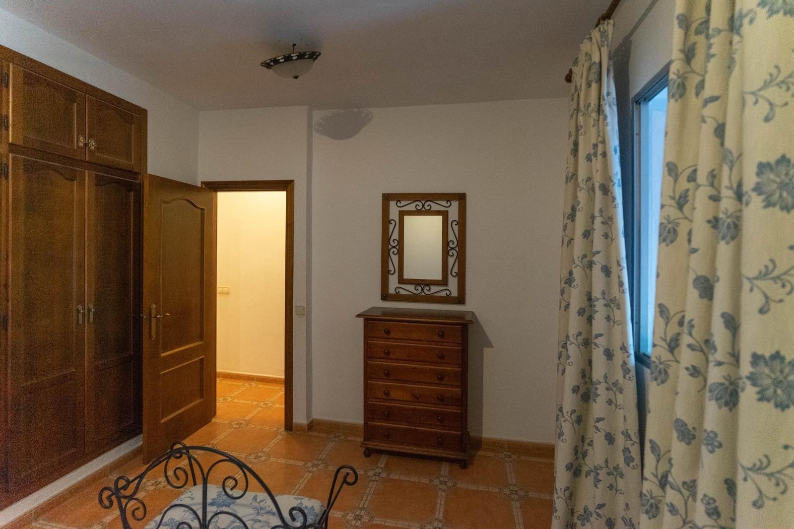 2 bedroom Villa for rent in Alhaurin el Grande with pool garage - € 1,300 (Ref: 9362637)
