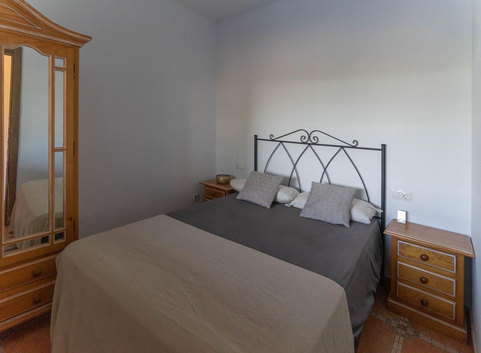 2 bedroom Villa for rent in Alhaurin el Grande with pool garage - € 1,300 (Ref: 9362637)