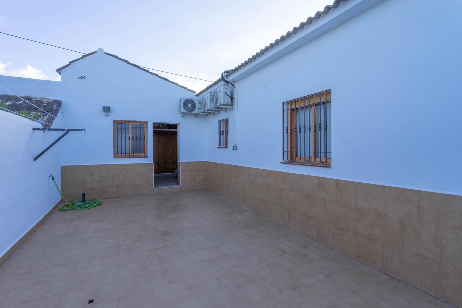 3 bedroom Villa for rent in Alhaurin el Grande with pool - € 1,800 (Ref: 9362638)
