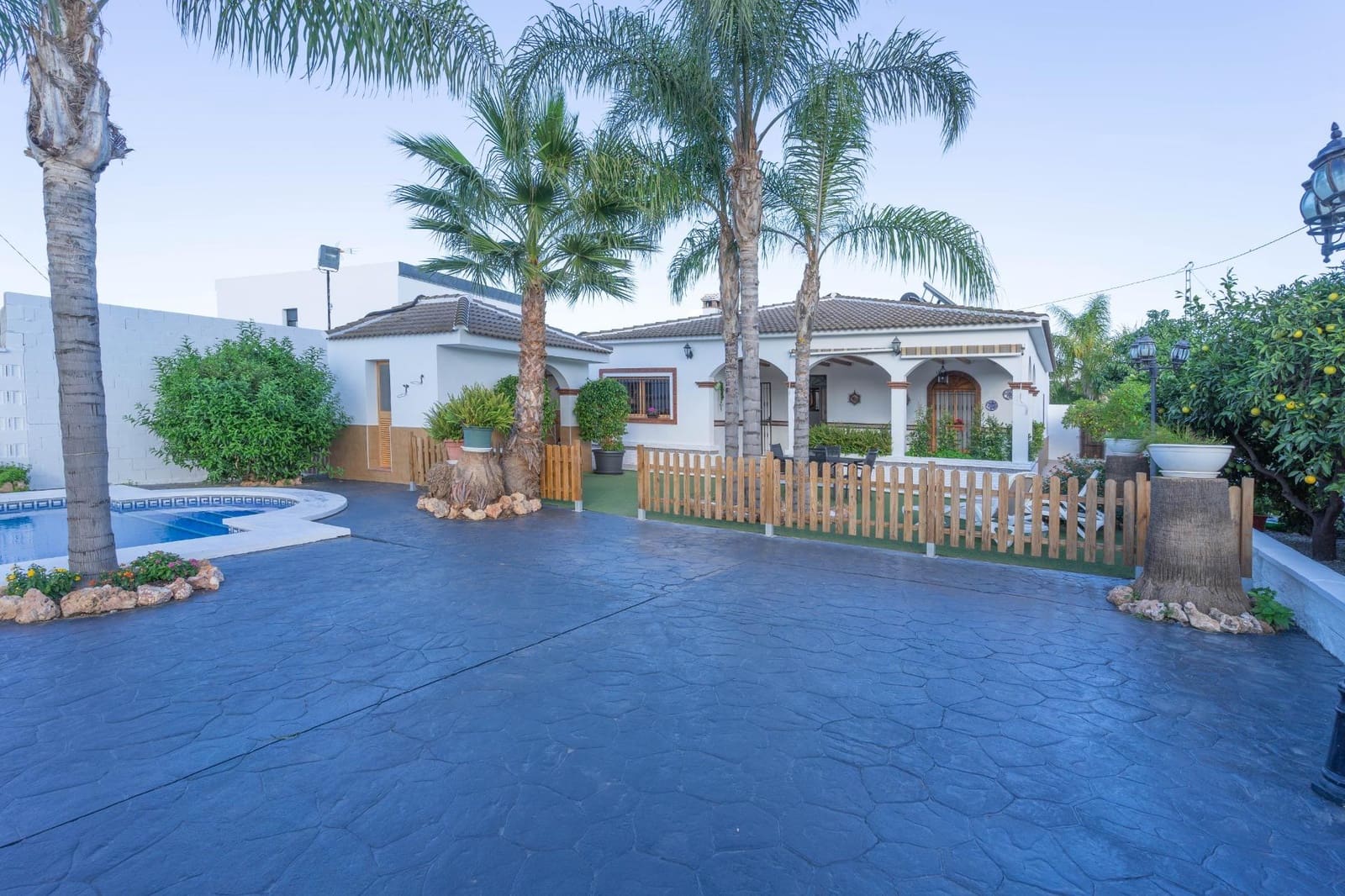 3 bedroom Villa for rent in Alhaurin el Grande with pool - € 1,800 (Ref: 9362638)