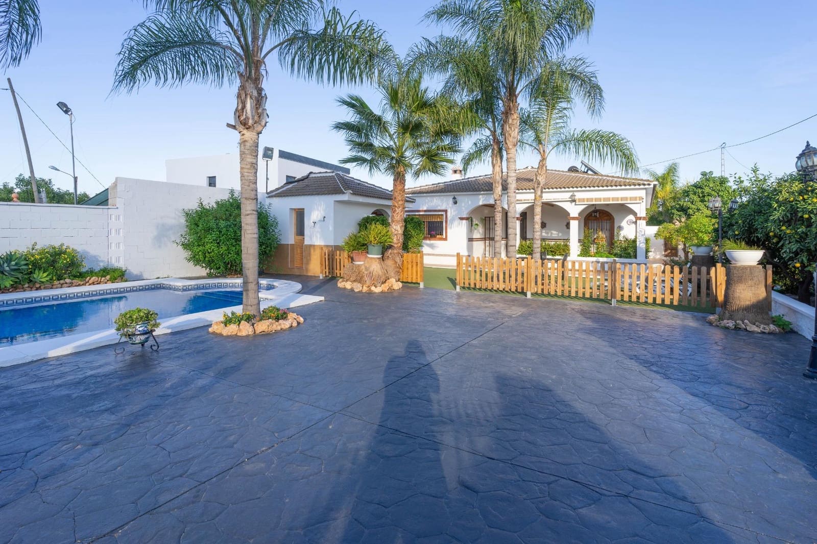 3 bedroom Villa for rent in Alhaurin el Grande with pool - € 1,800 (Ref: 9362638)