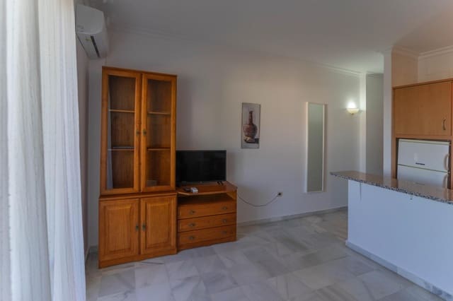 1 sypialnia Apartament do wynajęcia w Fuengirola z basenem - 1 000 € (Ref: 9427219)