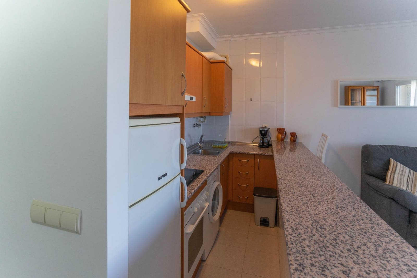 Apartamento de 1 habitación en Fuengirola en alquiler con piscina - 1.000 € (Ref: 9427219)