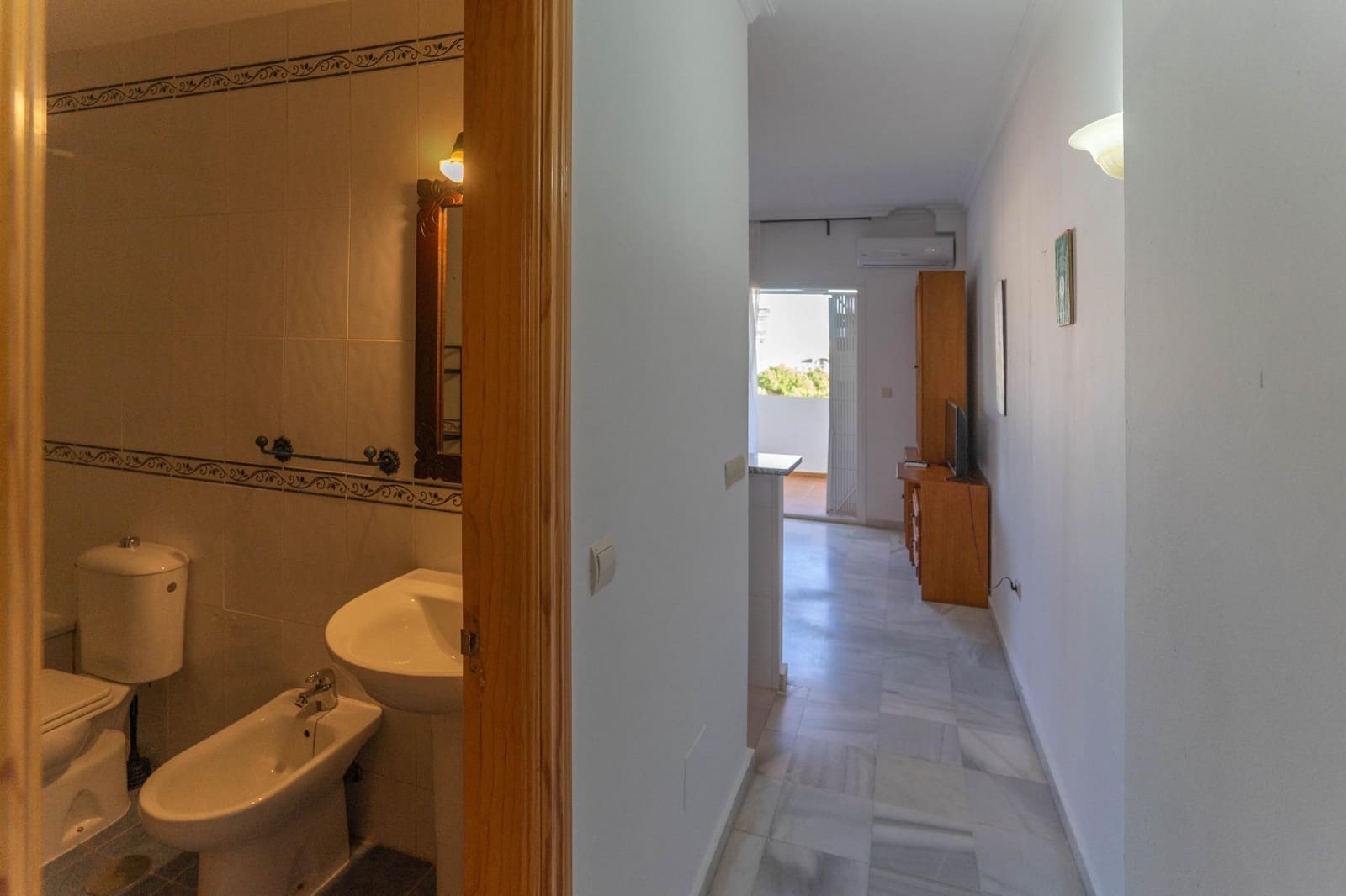 Apartamento de 1 habitación en Fuengirola en alquiler con piscina - 1.000 € (Ref: 9427219)