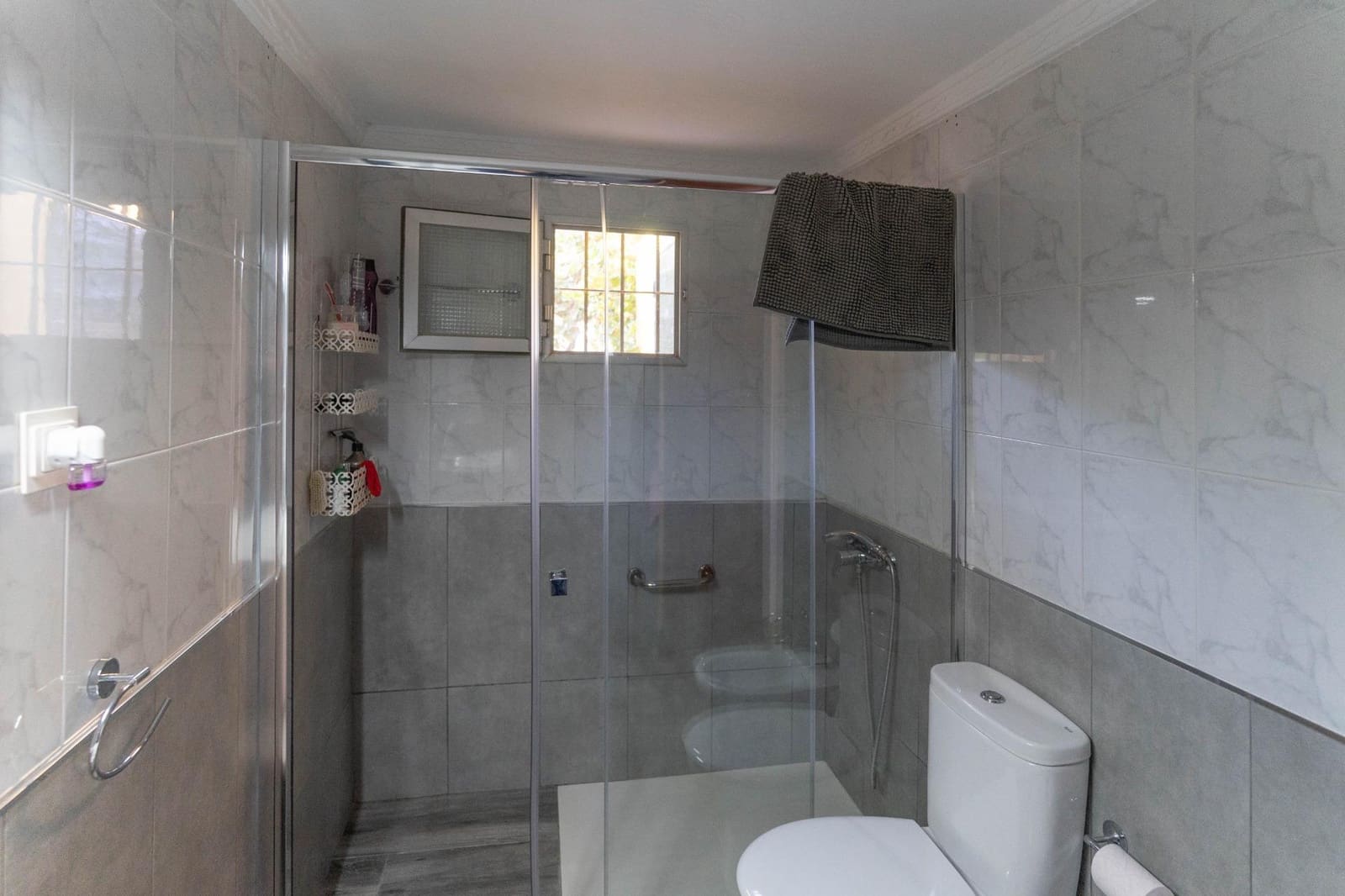 4 soveværelse Villa til salg i Cartama med swimmingpool - € 360.000 (Ref: 9449185)