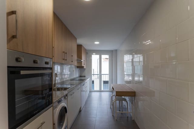 Piso de 3 habitaciones en Alhaurín el Grande en alquiler con garaje - 900 € (Ref: 9488349)