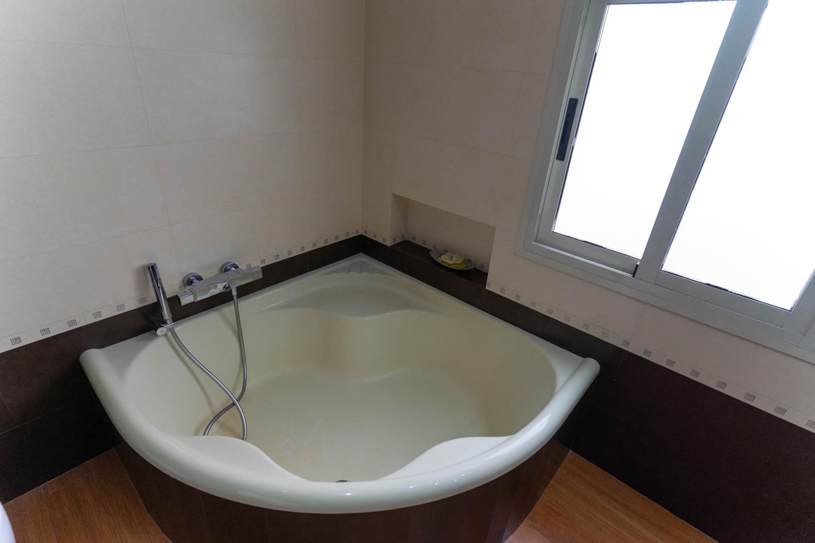 3 soveværelse Lejlighed til leje i Alhaurin el Grande - € 1.000 (Ref: 9488350)