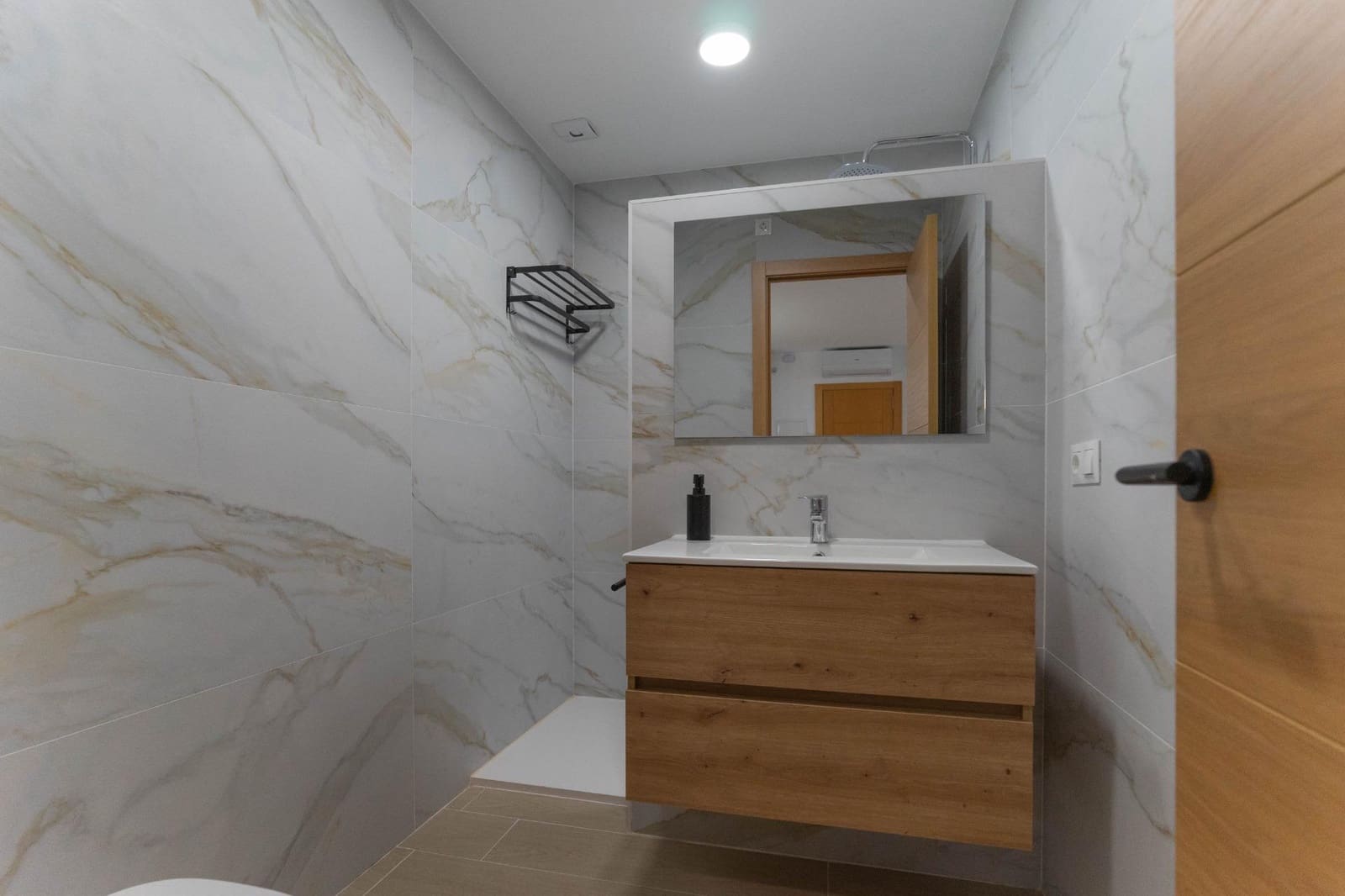 2 soverom Leilighet til leie i Alhaurin el Grande - € 750 (Ref: 9502371)