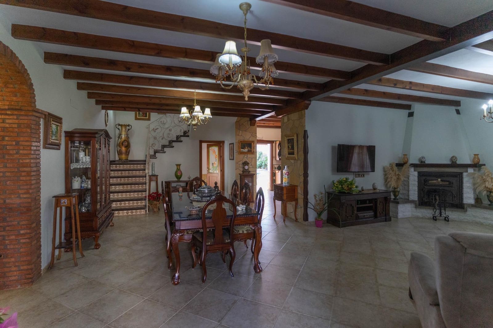 5 soveværelse Villa til leje i Alhaurin el Grande med swimmingpool garage - € 3.300 (Ref: 9513411)