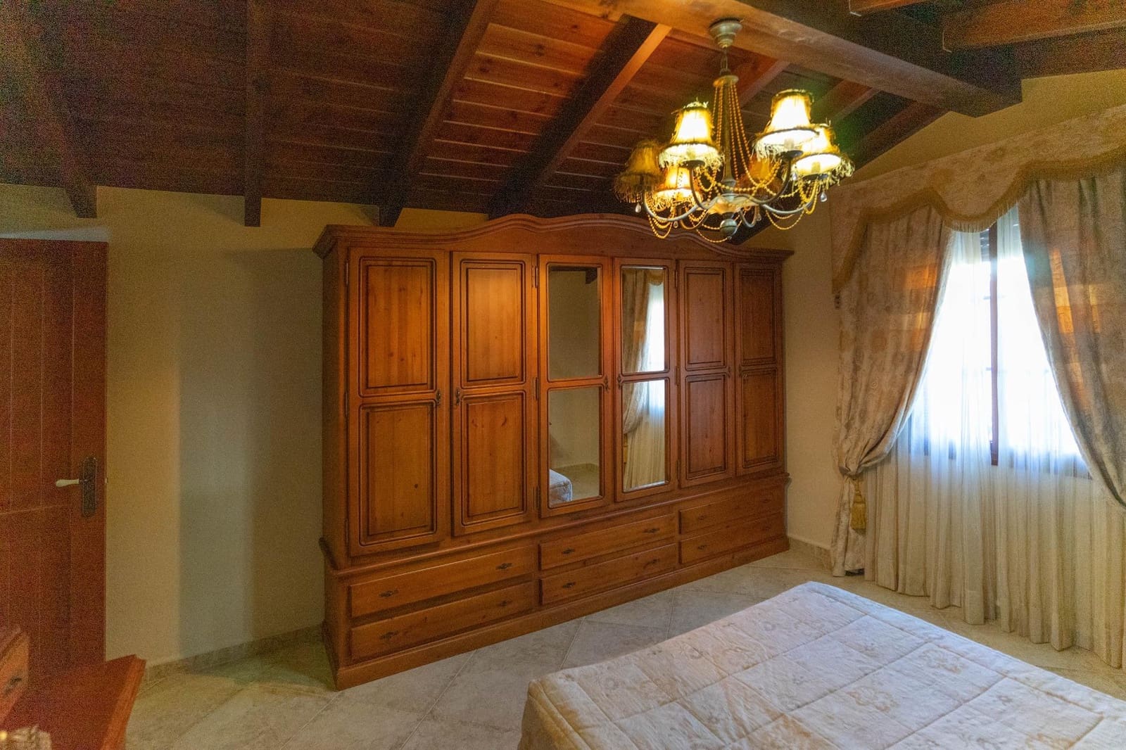 5 soveværelse Villa til leje i Alhaurin el Grande med swimmingpool garage - € 3.300 (Ref: 9513411)