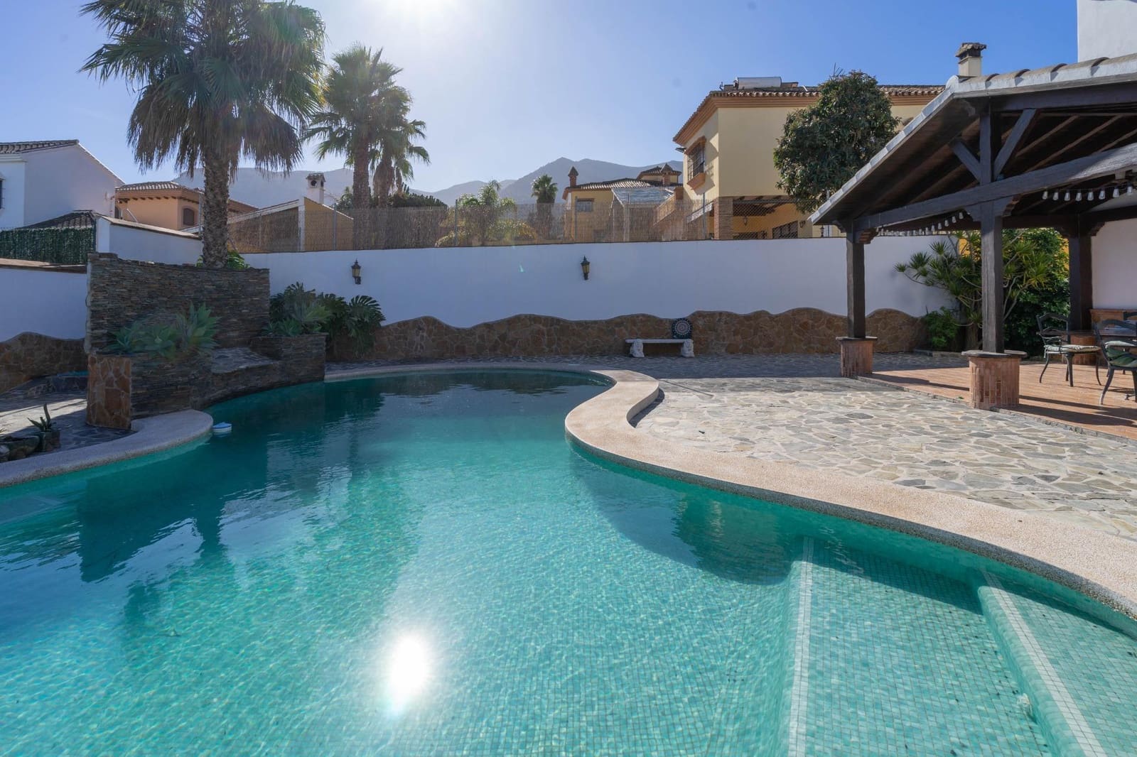 5 soveværelse Villa til leje i Alhaurin el Grande med swimmingpool garage - € 3.300 (Ref: 9513411)