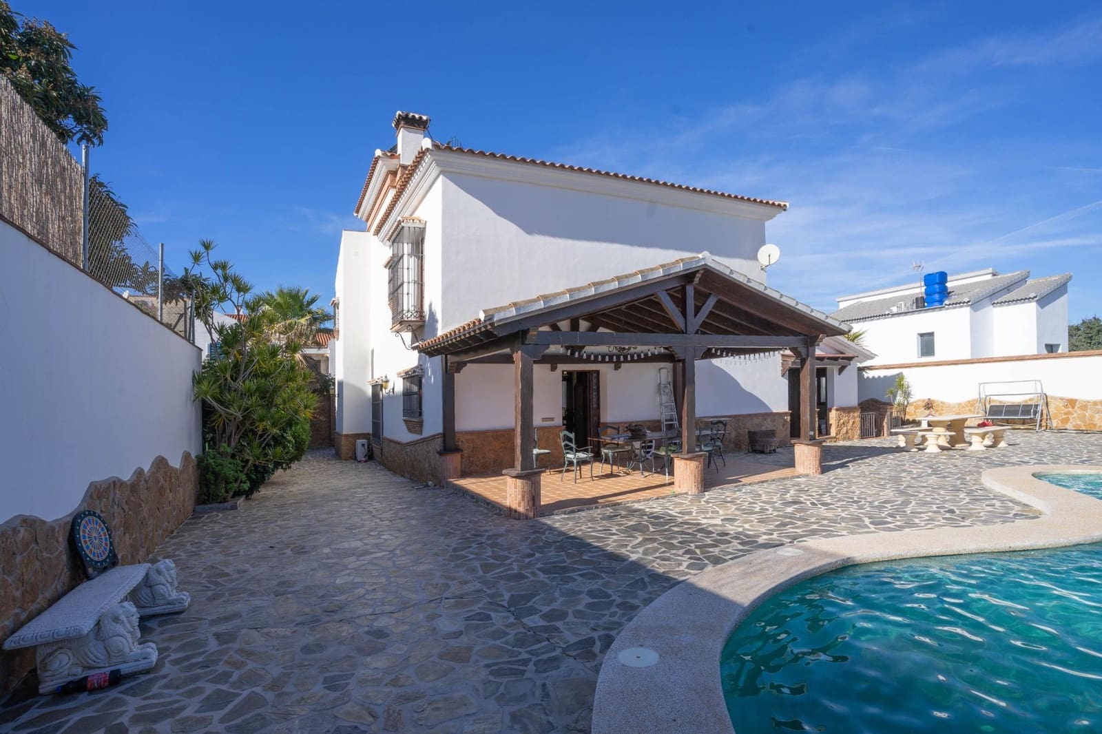 5 soveværelse Villa til leje i Alhaurin el Grande med swimmingpool garage - € 3.300 (Ref: 9513411)