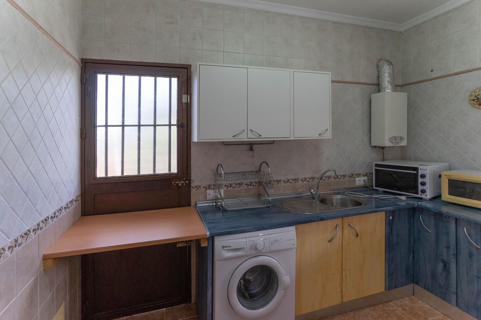 Chalet de 2 habitaciones en Alhaurín el Grande en alquiler con piscina - 1.500 € (Ref: 9543616)