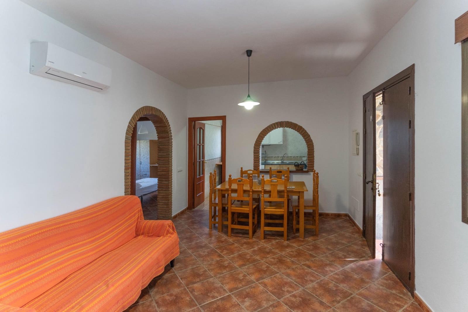 Chalet de 2 habitaciones en Alhaurín el Grande en alquiler con piscina - 1.500 € (Ref: 9543616)
