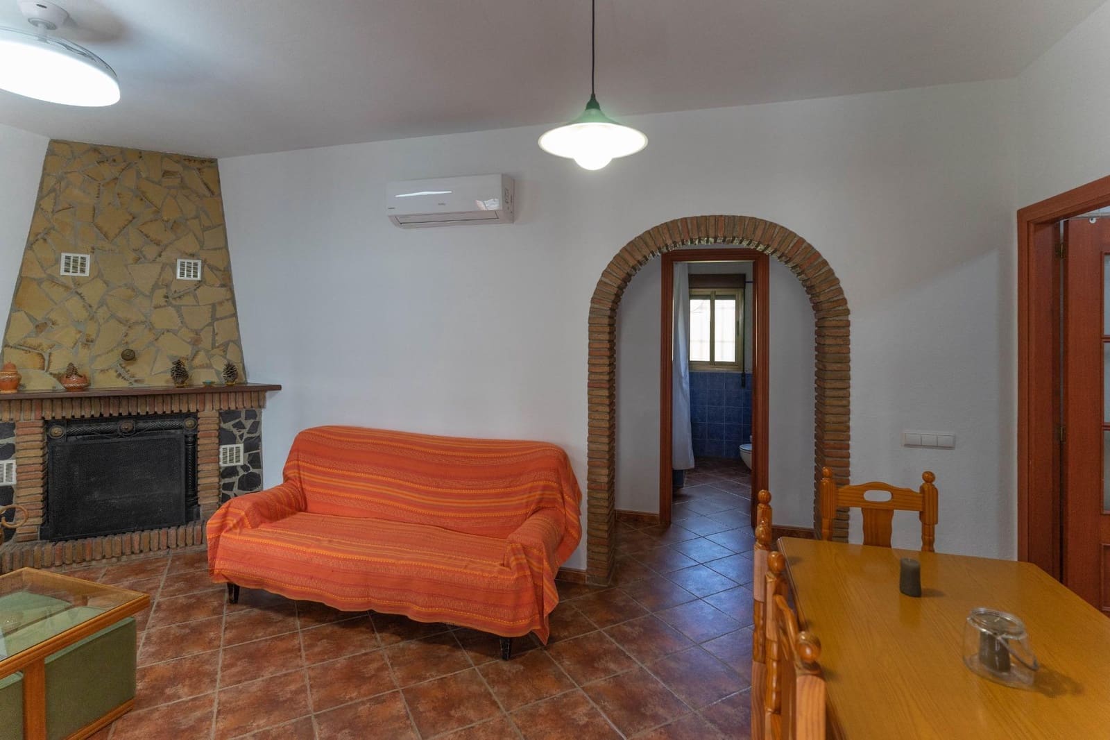 Chalet de 2 habitaciones en Alhaurín el Grande en alquiler con piscina - 1.500 € (Ref: 9543616)