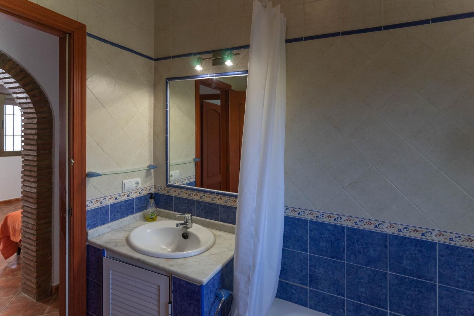 Chalet de 2 habitaciones en Alhaurín el Grande en alquiler con piscina - 1.500 € (Ref: 9543616)