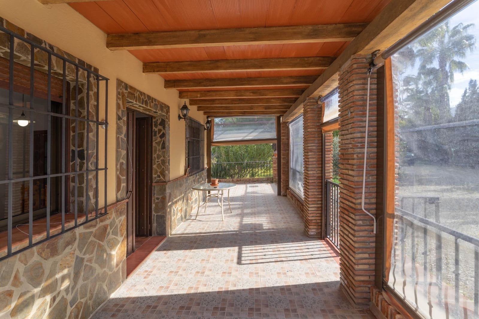 Chalet de 2 habitaciones en Alhaurín el Grande en alquiler con piscina - 1.500 € (Ref: 9543616)