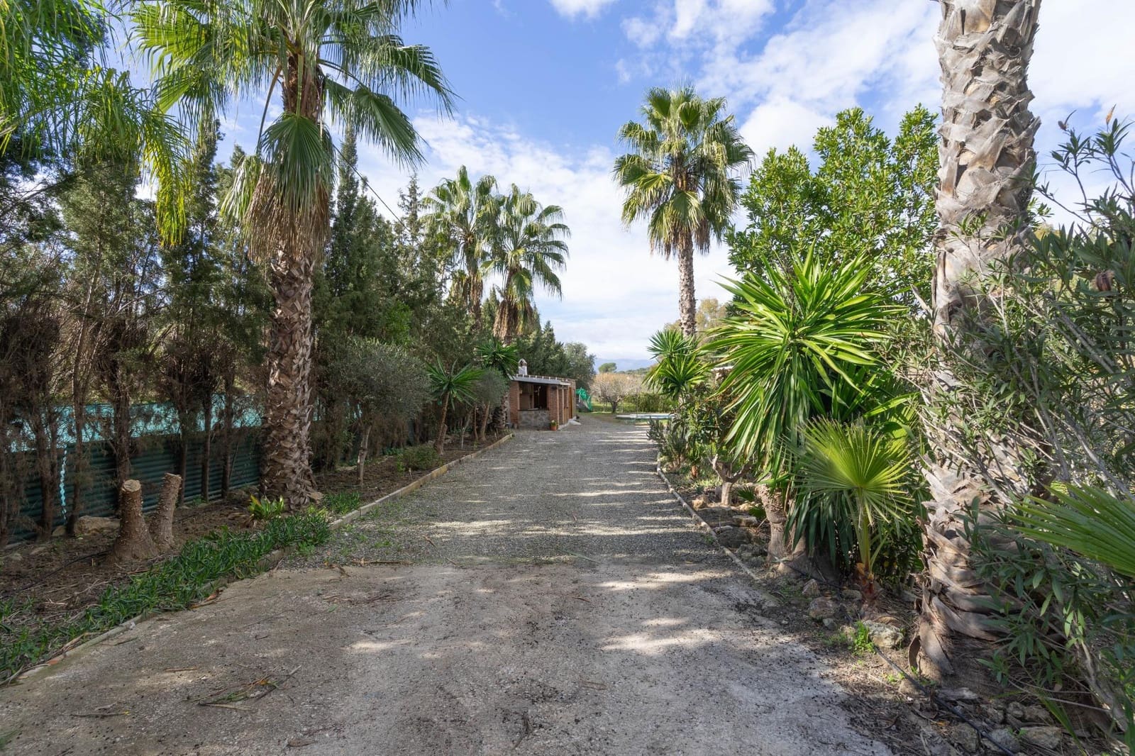 Chalet de 2 habitaciones en Alhaurín el Grande en alquiler con piscina - 1.500 € (Ref: 9543616)