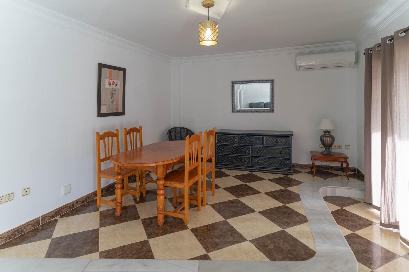 3 bedroom Penthouse for rent in Alhaurin el Grande - € 1,000 (Ref: 9591289)