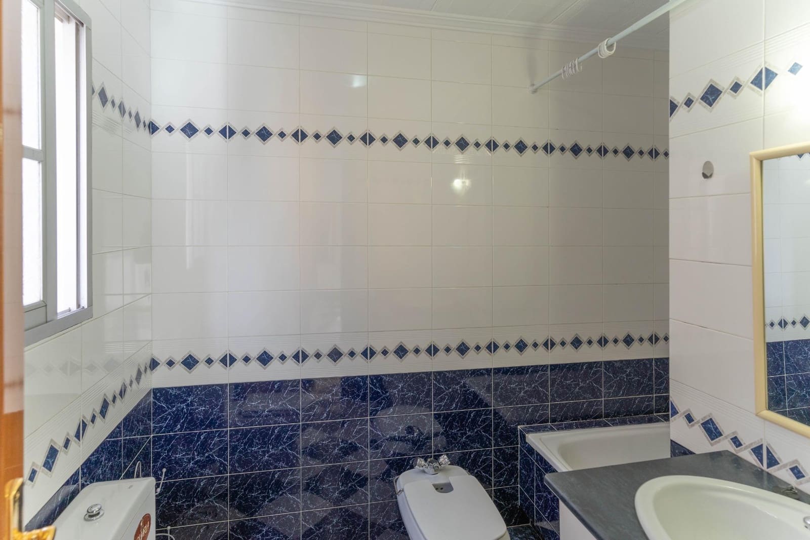 3 bedroom Penthouse for rent in Alhaurin el Grande - € 1,000 (Ref: 9591289)