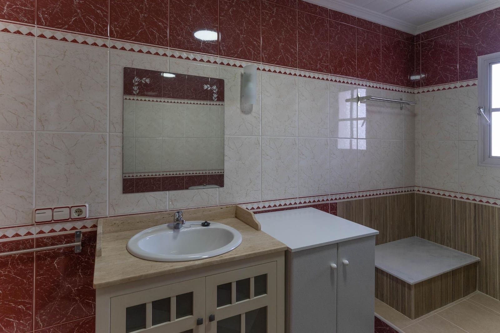 3 bedroom Penthouse for rent in Alhaurin el Grande - € 1,000 (Ref: 9591289)