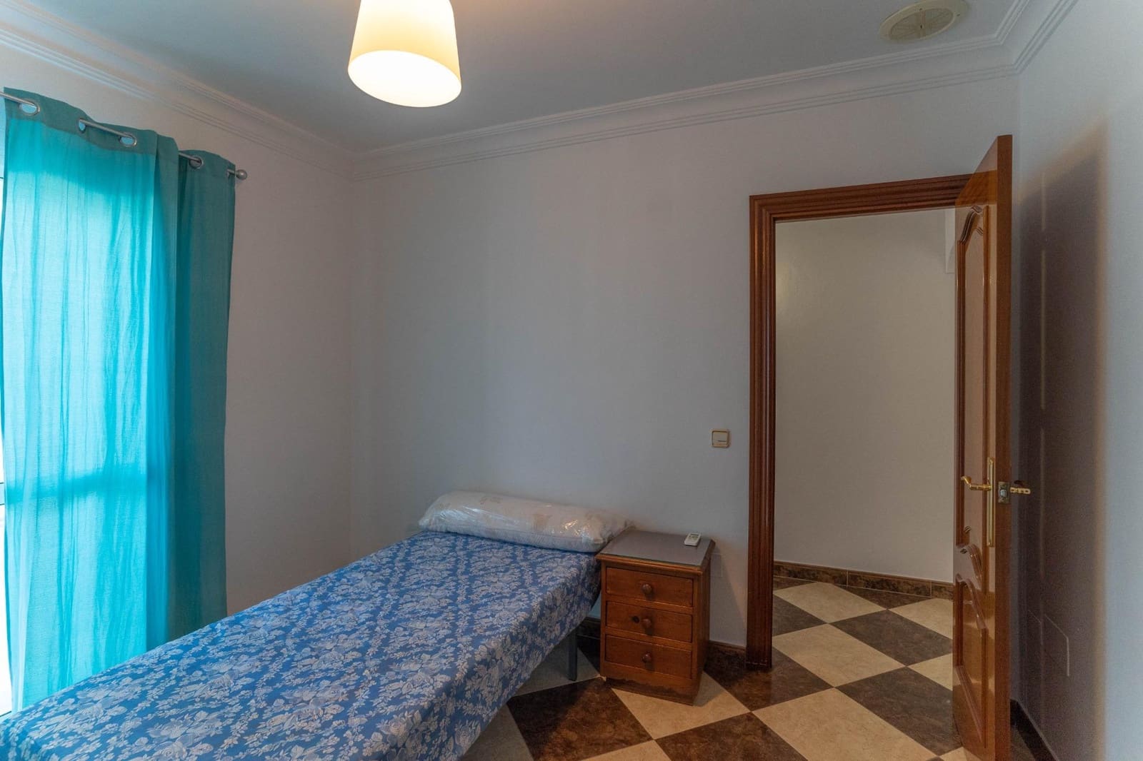 3 bedroom Penthouse for rent in Alhaurin el Grande - € 1,000 (Ref: 9591289)