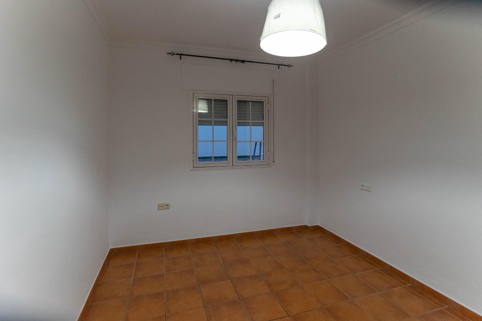 3 slaapkamer Flat te huur in Alhaurin el Grande - € 900 (Ref: 9674220)