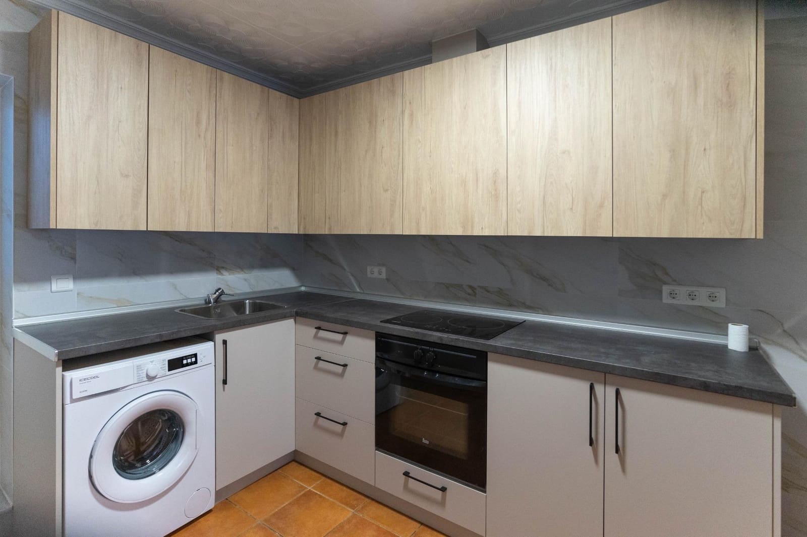 3 slaapkamer Flat te huur in Alhaurin el Grande - € 900 (Ref: 9674220)