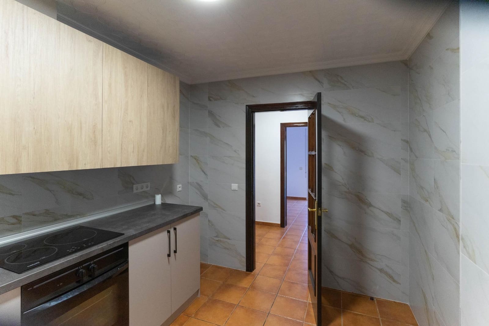 3 slaapkamer Flat te huur in Alhaurin el Grande - € 900 (Ref: 9674220)