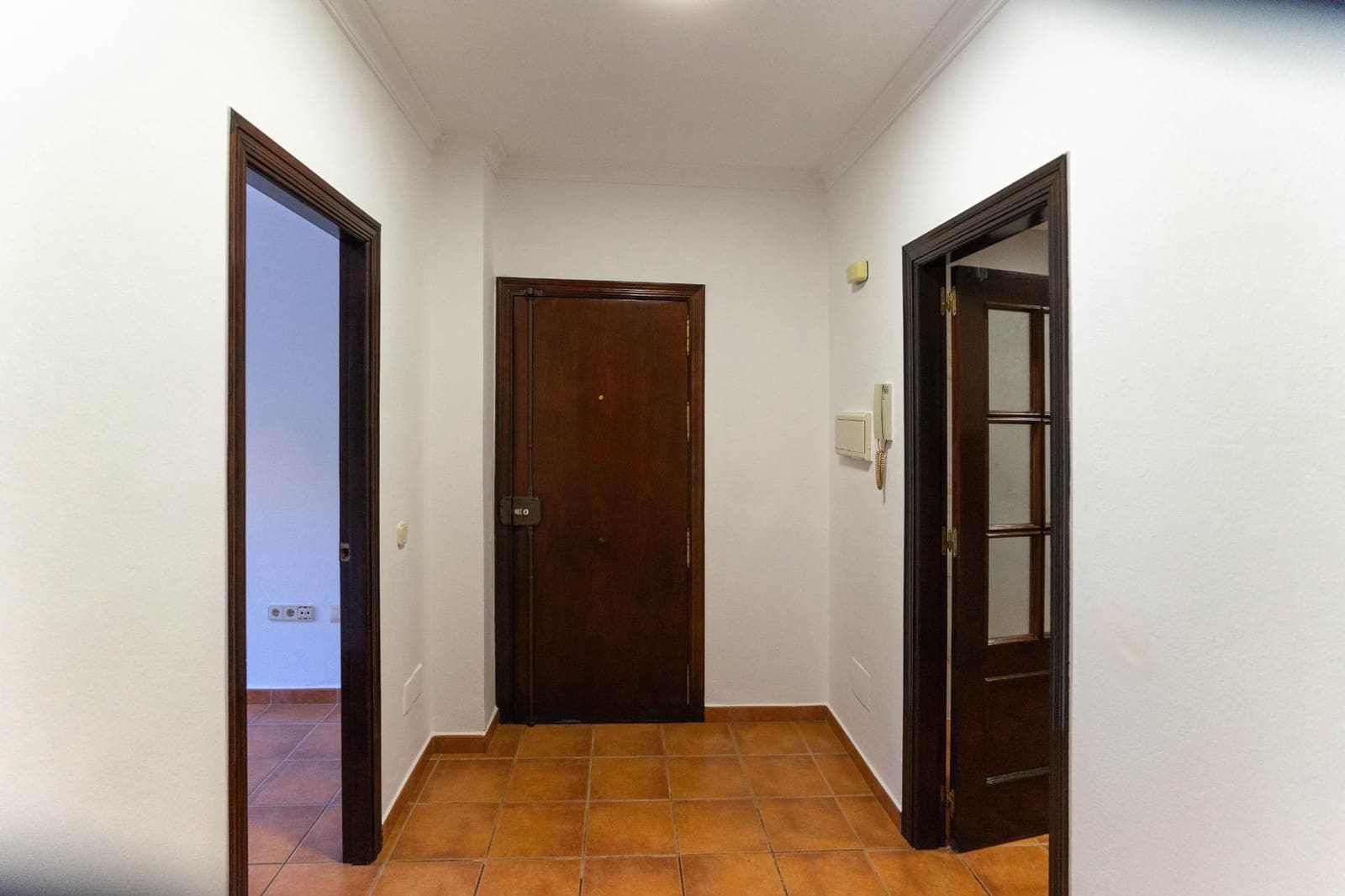 3 slaapkamer Flat te huur in Alhaurin el Grande - € 900 (Ref: 9674220)