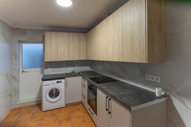 3 slaapkamer Flat te huur in Alhaurín el Grande - € 900 (Ref: 9674220)