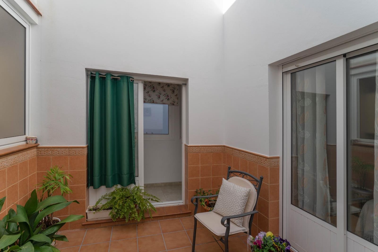 2 slaapkamer Flat te huur in Alhaurin el Grande - € 875 (Ref: 9674221)