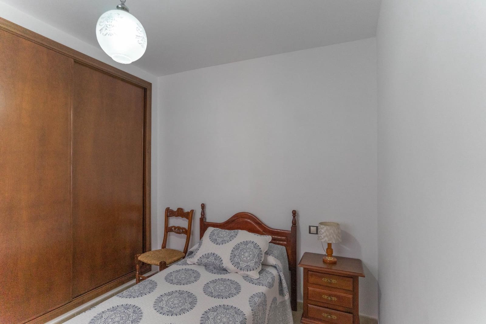 2 slaapkamer Flat te huur in Alhaurin el Grande - € 875 (Ref: 9674221)