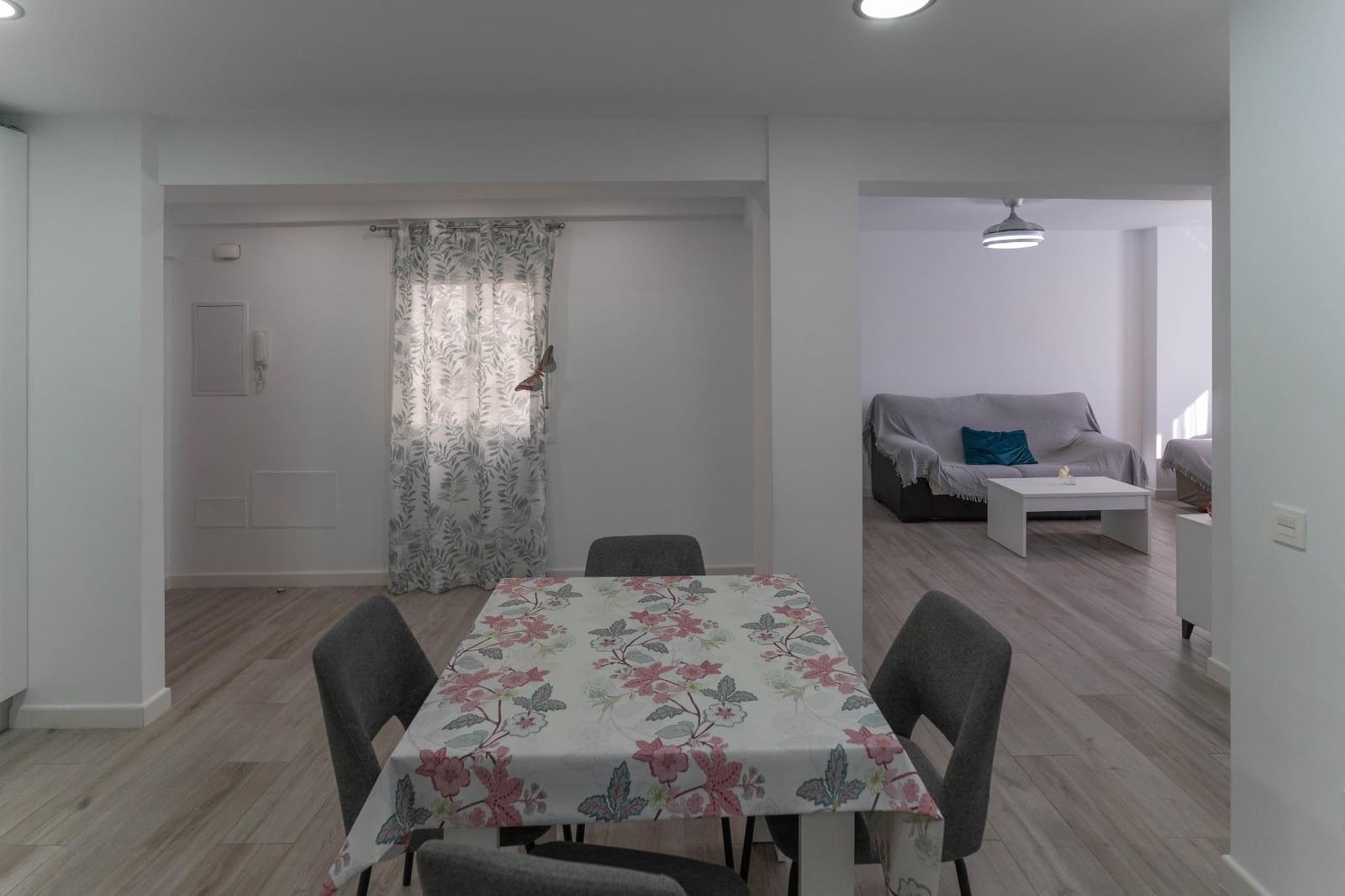 2 makuuhuone Asunto vuokrattavana paikassa Alhaurin el Grande - 900 € (Ref: 9679872)