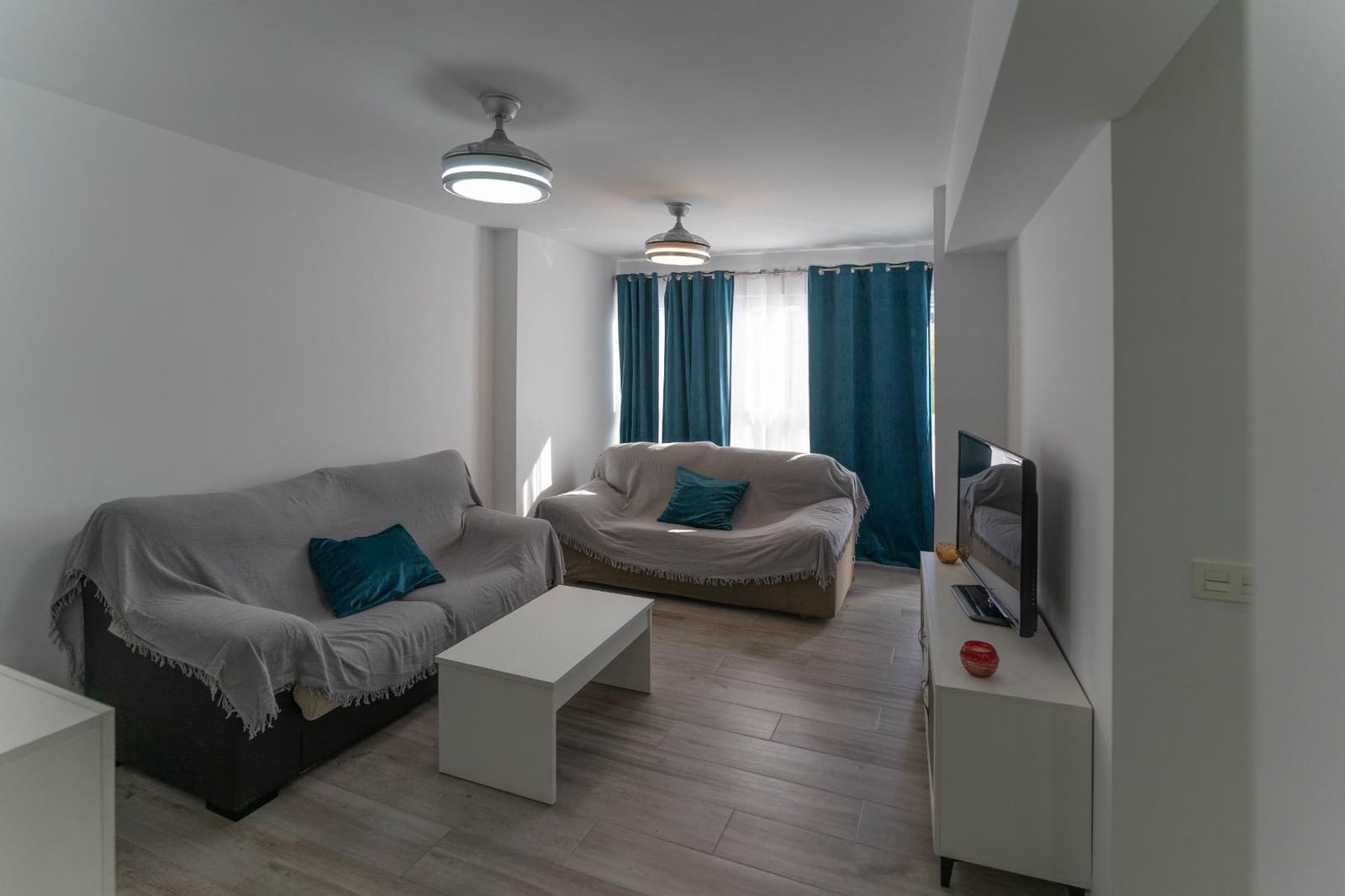 2 makuuhuone Asunto vuokrattavana paikassa Alhaurin el Grande - 900 € (Ref: 9679872)