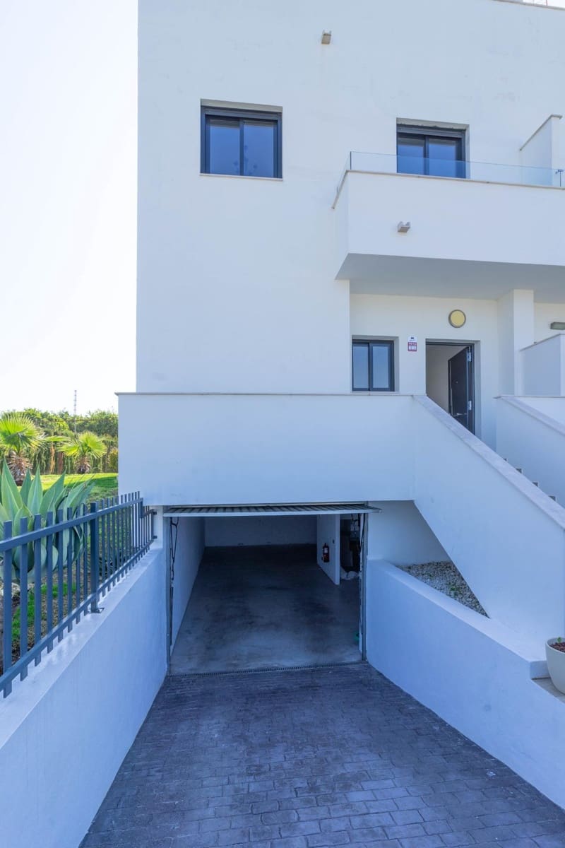 3 soverom Kjedet enebolig til leie i Alhaurin el Grande med svømmebasseng garasje - € 1 700 (Ref: 9714935)