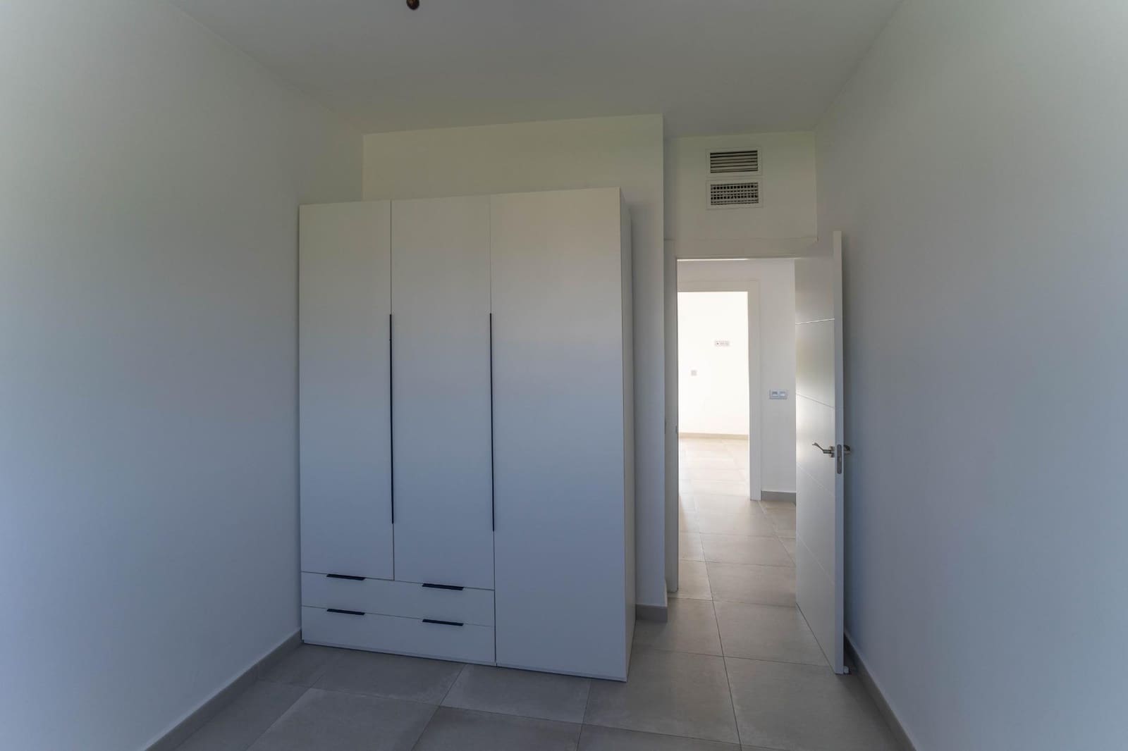 3 soverom Kjedet enebolig til leie i Alhaurin el Grande med svømmebasseng garasje - € 1 700 (Ref: 9714935)