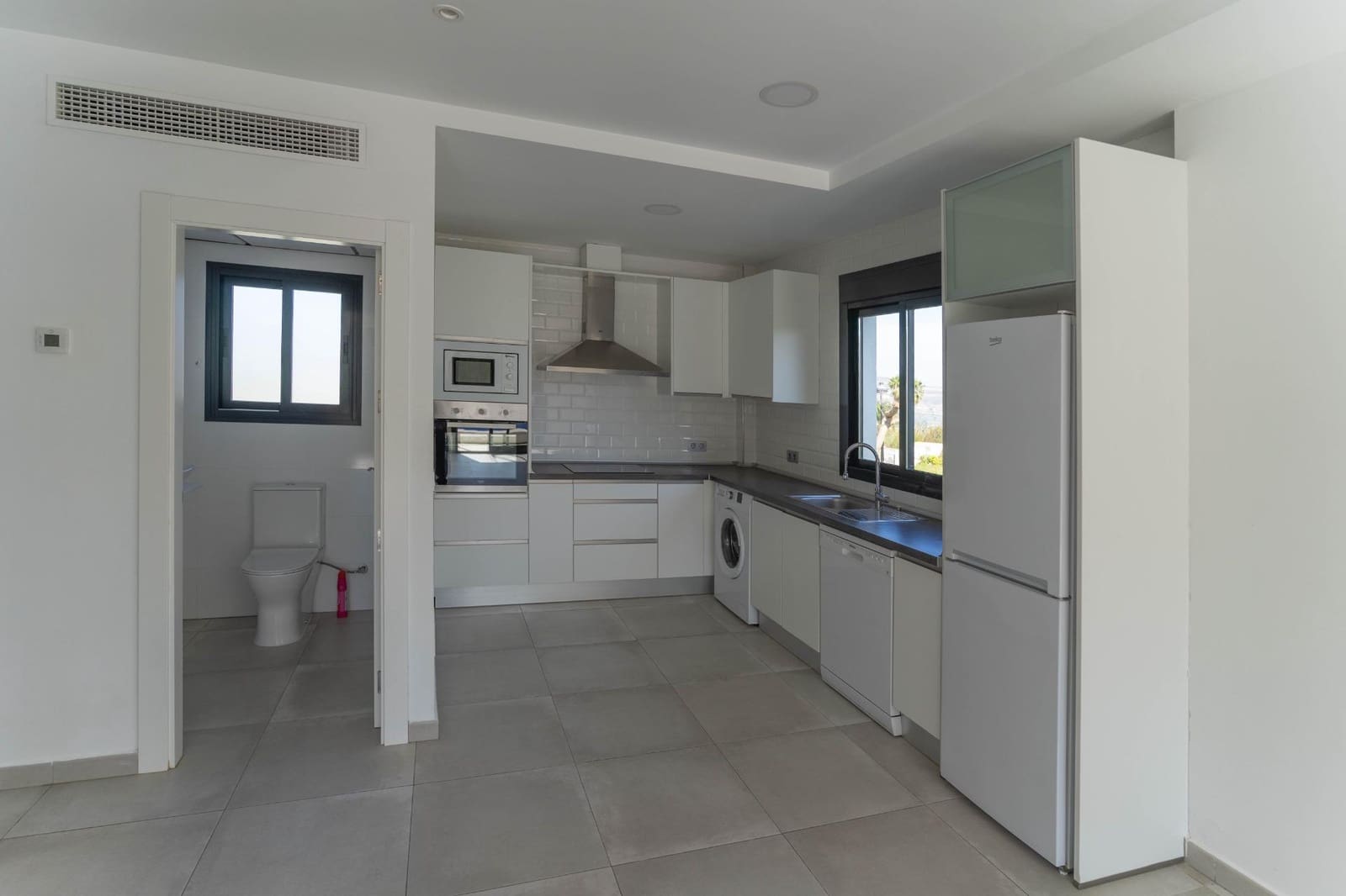 3 soverom Kjedet enebolig til leie i Alhaurin el Grande med svømmebasseng garasje - € 1 700 (Ref: 9714935)
