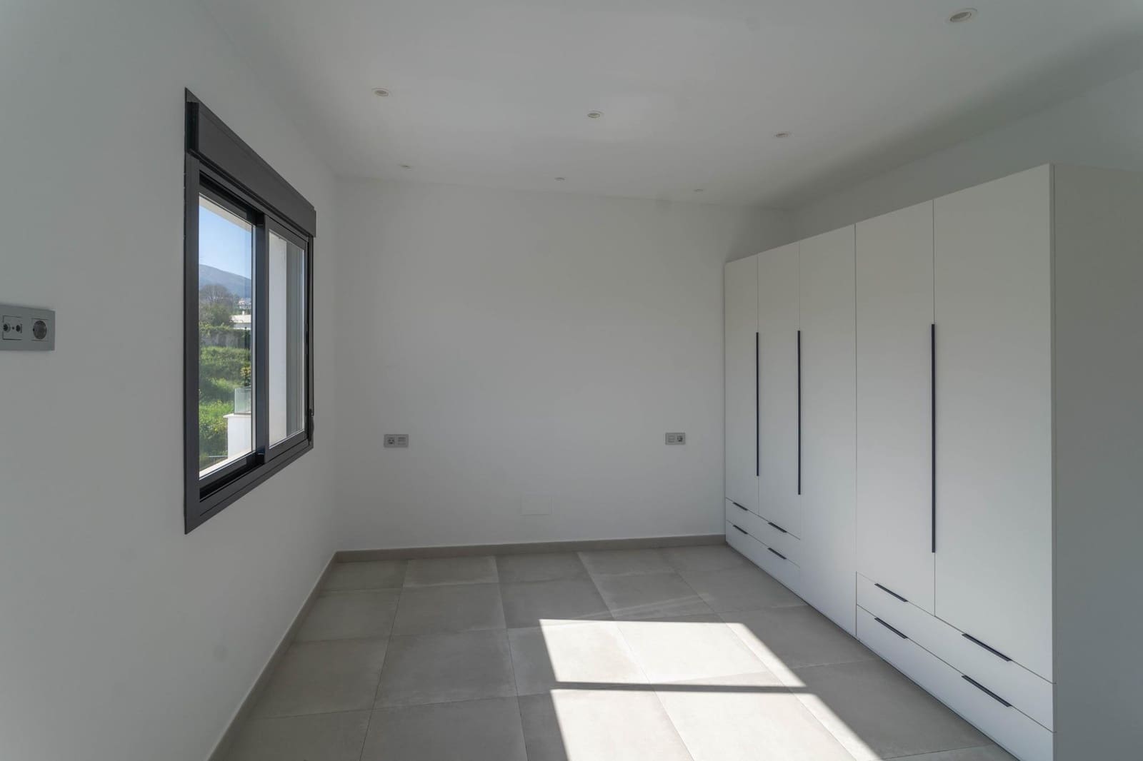 3 soverom Kjedet enebolig til leie i Alhaurin el Grande med svømmebasseng garasje - € 1 700 (Ref: 9714935)