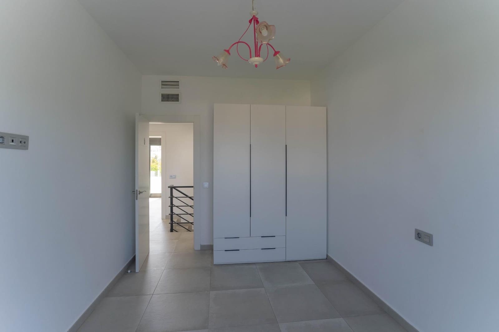 3 soverom Kjedet enebolig til leie i Alhaurin el Grande med svømmebasseng garasje - € 1 700 (Ref: 9714935)