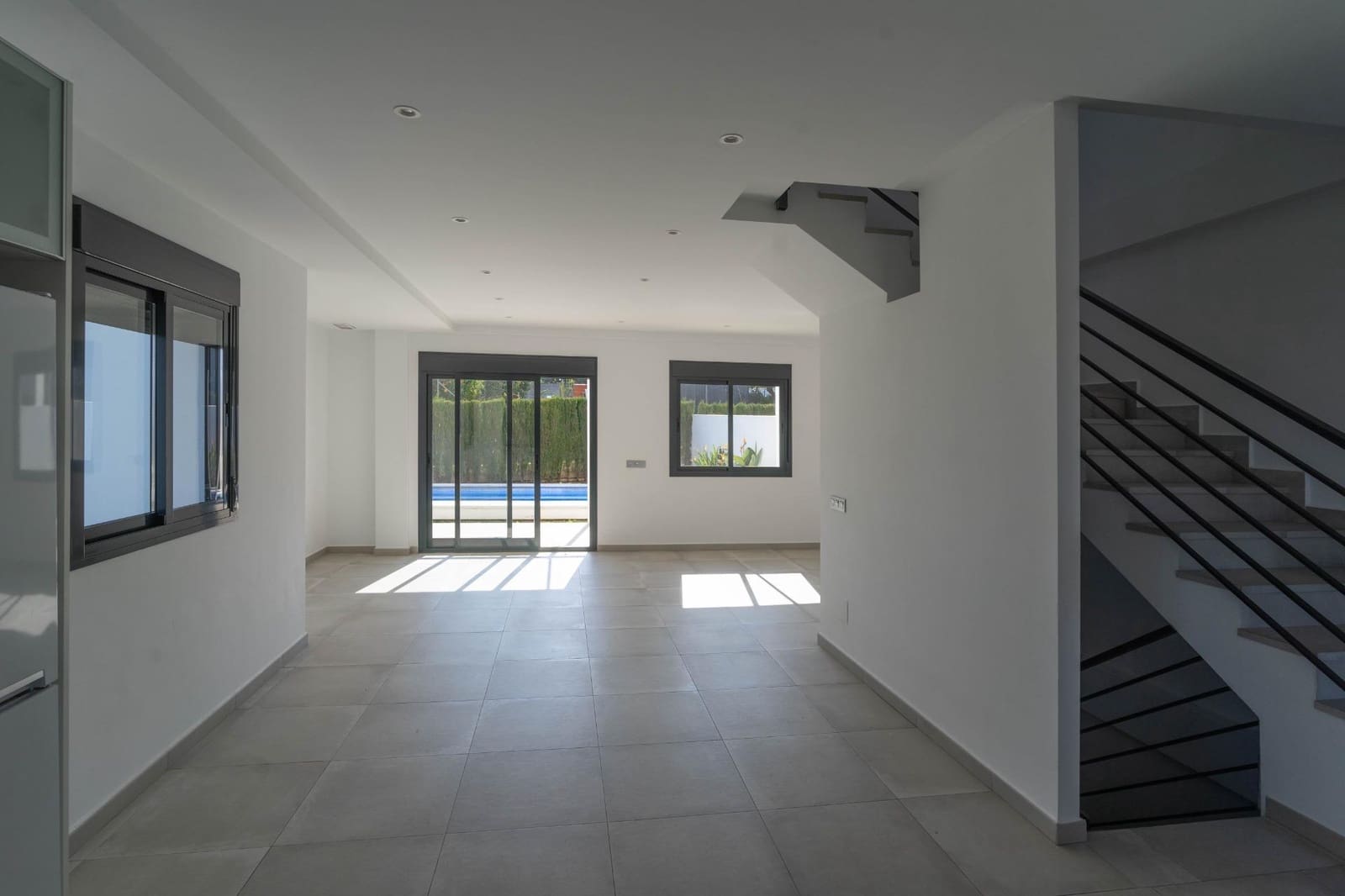 3 soverom Kjedet enebolig til leie i Alhaurin el Grande med svømmebasseng garasje - € 1 700 (Ref: 9714935)
