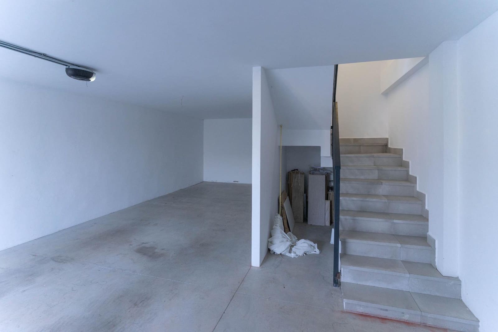 3 soverom Kjedet enebolig til leie i Alhaurin el Grande med svømmebasseng garasje - € 1 700 (Ref: 9714935)