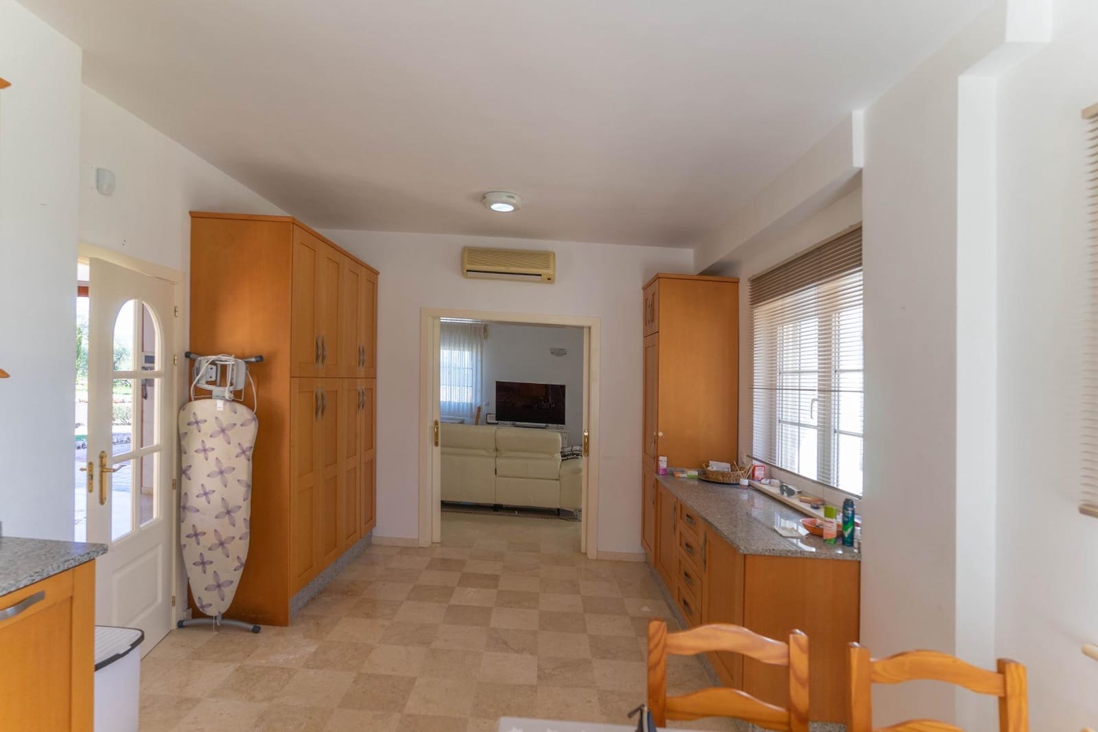 3 quarto Moradia para arrendar em Alhaurin el Grande com piscina garagem - 2 500 € (Ref: 9747893)
