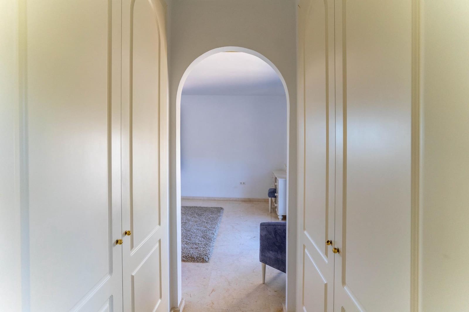 3 quarto Moradia para arrendar em Alhaurin el Grande com piscina garagem - 2 500 € (Ref: 9747893)